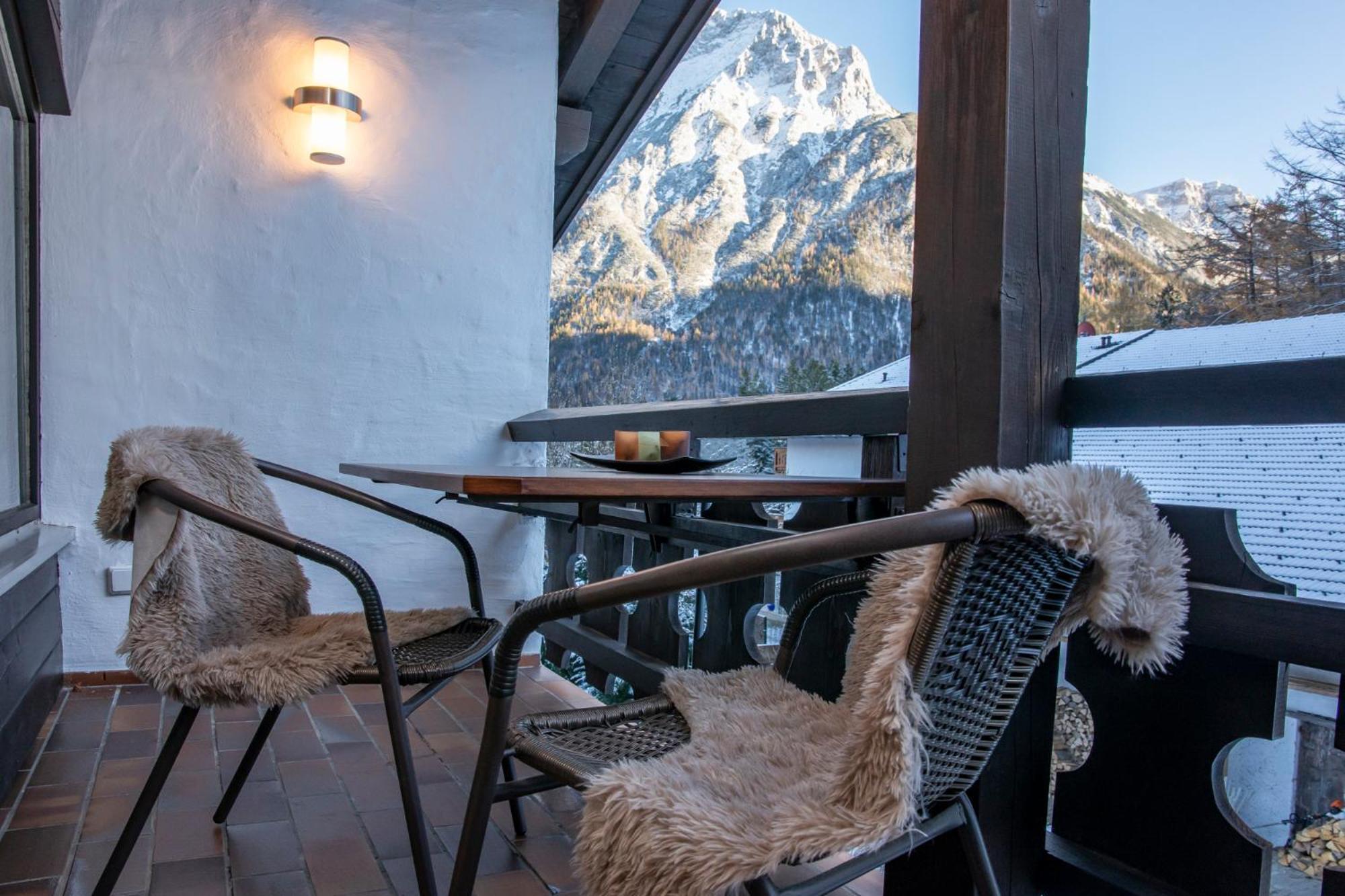 Ferienhaus Zauberberg - Magie Der Alpen - By Loewenherz Mittenwald Exteriér fotografie
