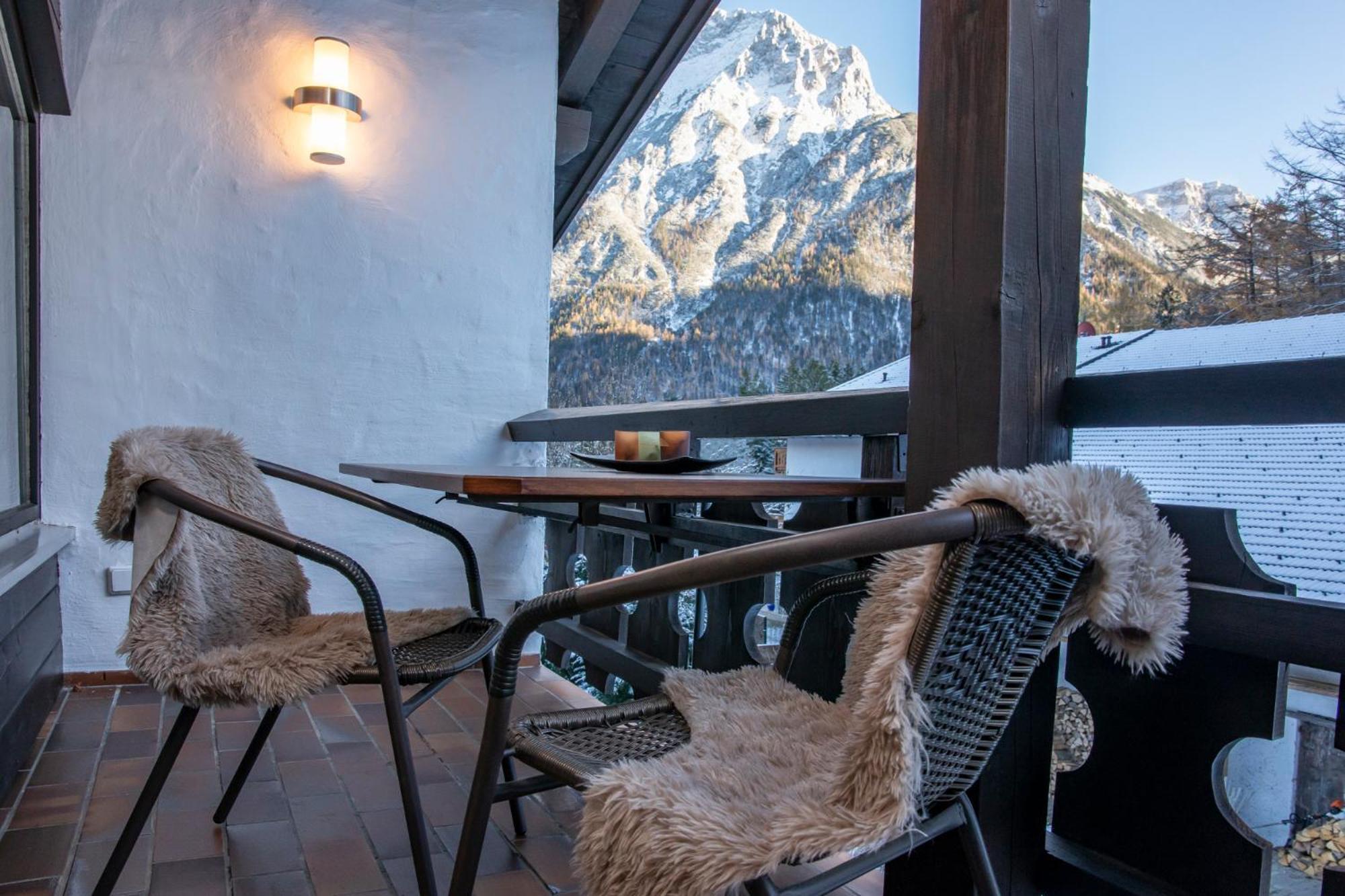 Ferienhaus Zauberberg - Magie Der Alpen - By Loewenherz Mittenwald Exteriér fotografie